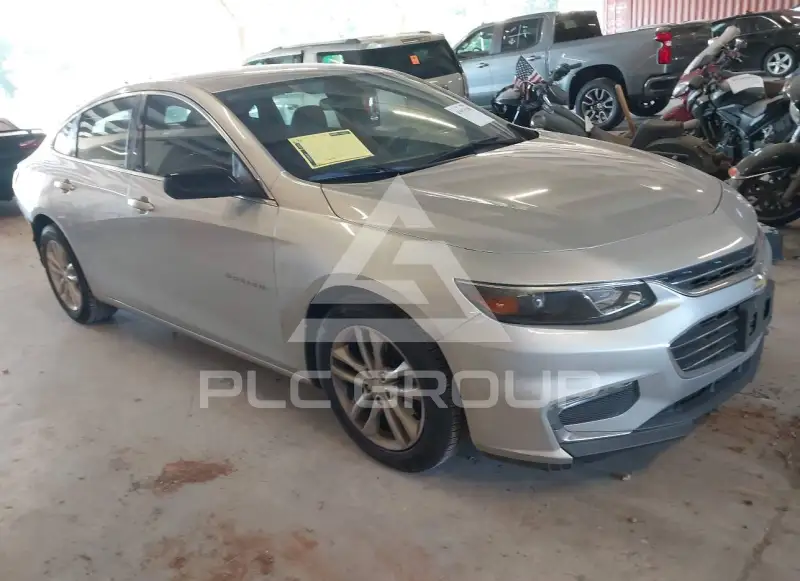 2017 Chevrolet Malibu photo