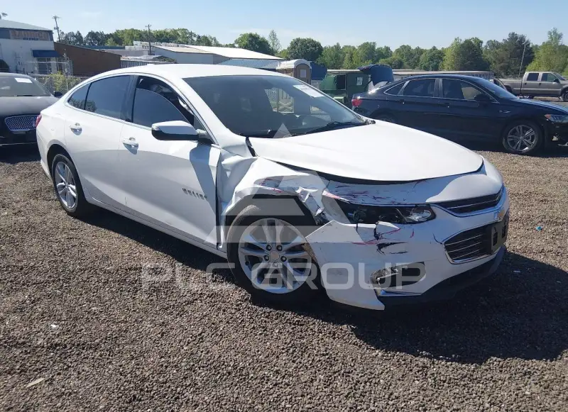 2017 Chevrolet Malibu photo