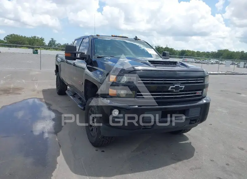 2017 Chevrolet Silverado photo