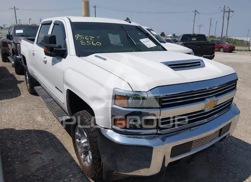 2017 Chevrolet Silverado фото