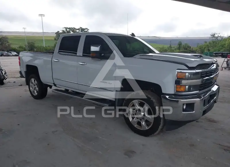 2017 Chevrolet Silverado photo