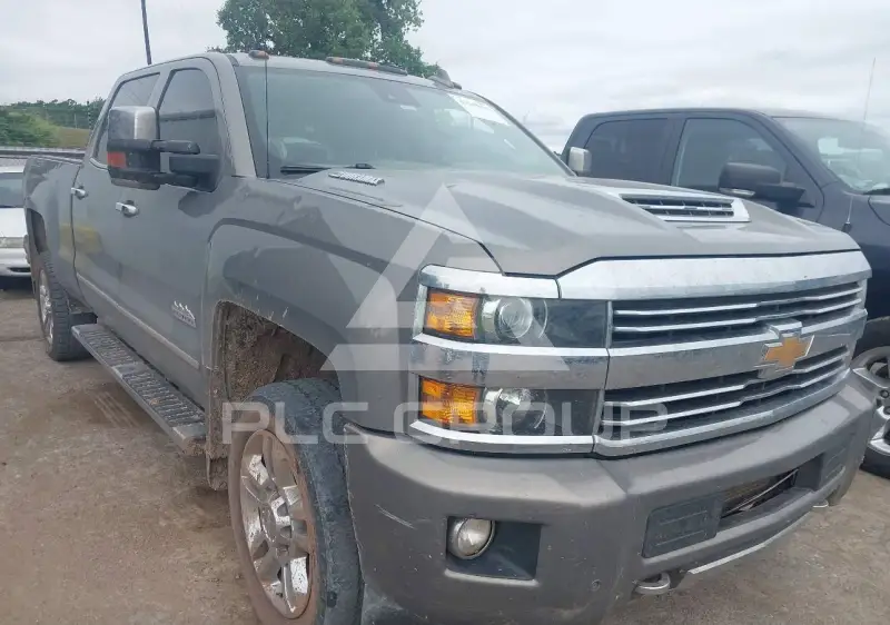 2017 Chevrolet Silverado фото
