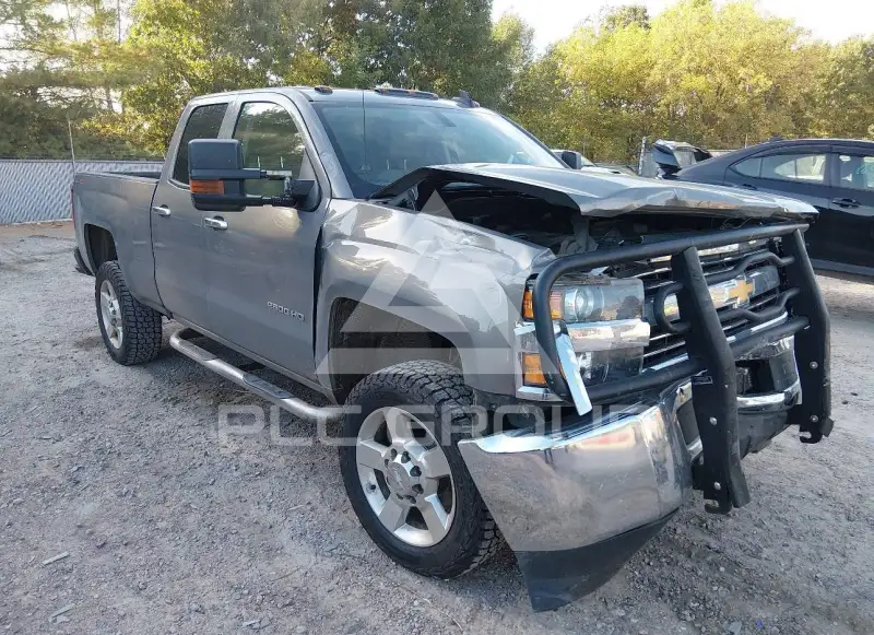 2017 Chevrolet Silverado photo