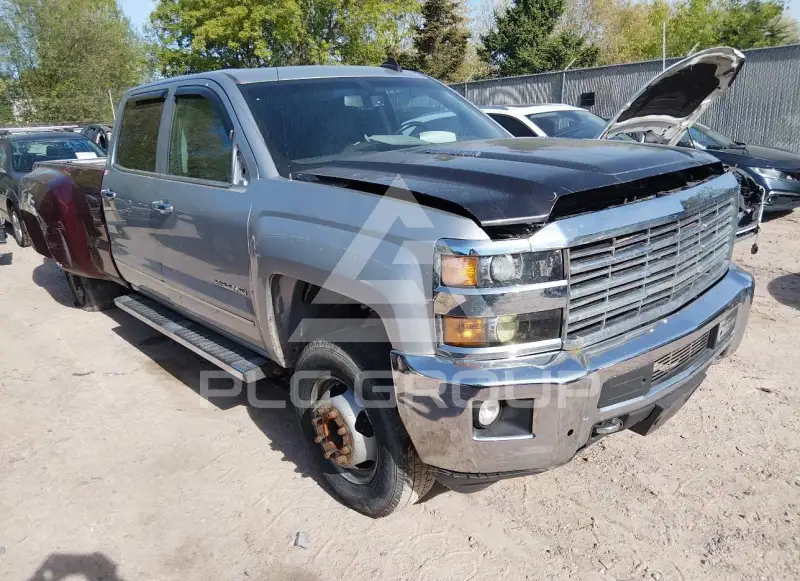 2017 Chevrolet Silverado фото
