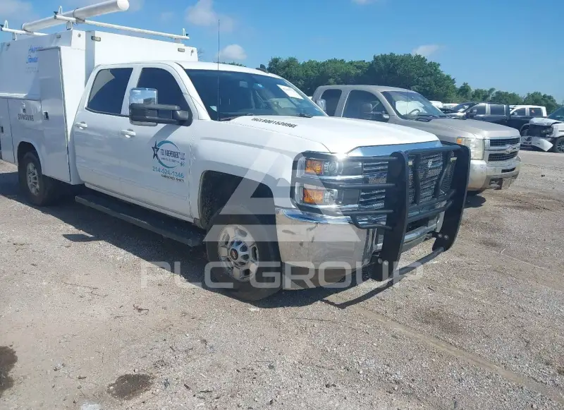2017 Chevrolet Silverado фото