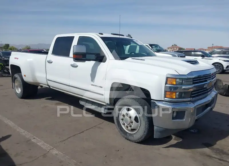 2017 Chevrolet Silverado фото