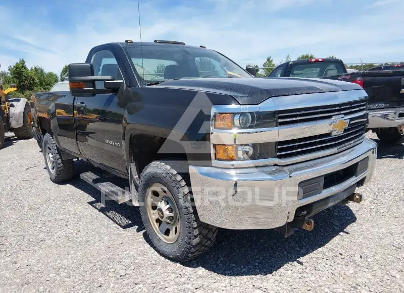 2017 Chevrolet Silverado фото