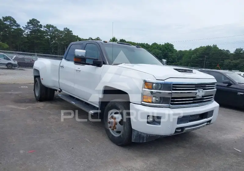 2017 Chevrolet Silverado фото