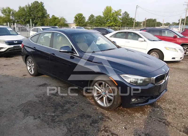 2017 BMW 330 photo
