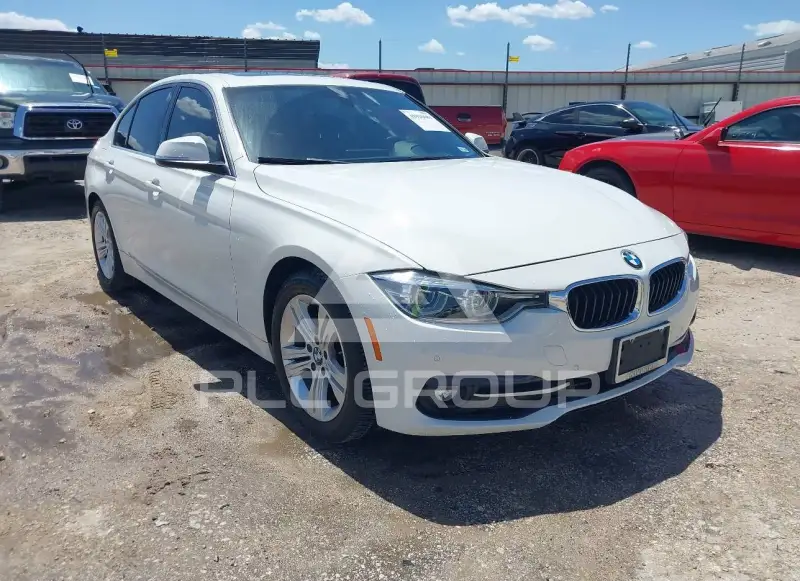2017 BMW 330 photo