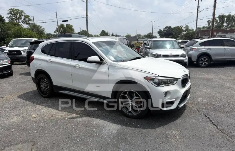 2017 BMW X1 photo