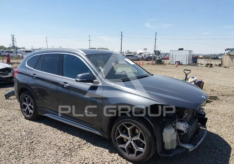 2017 BMW X1 фото