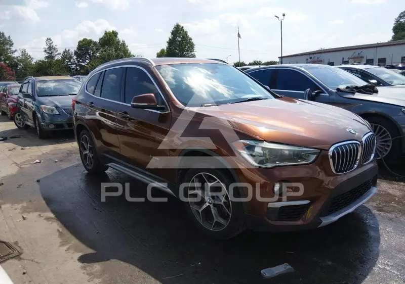2017 BMW X1 фото