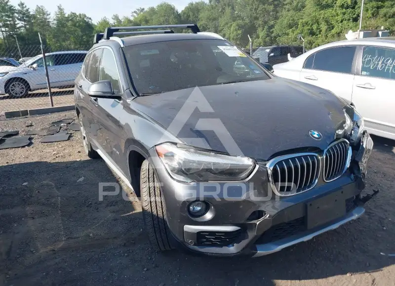 2017 BMW X1 фото