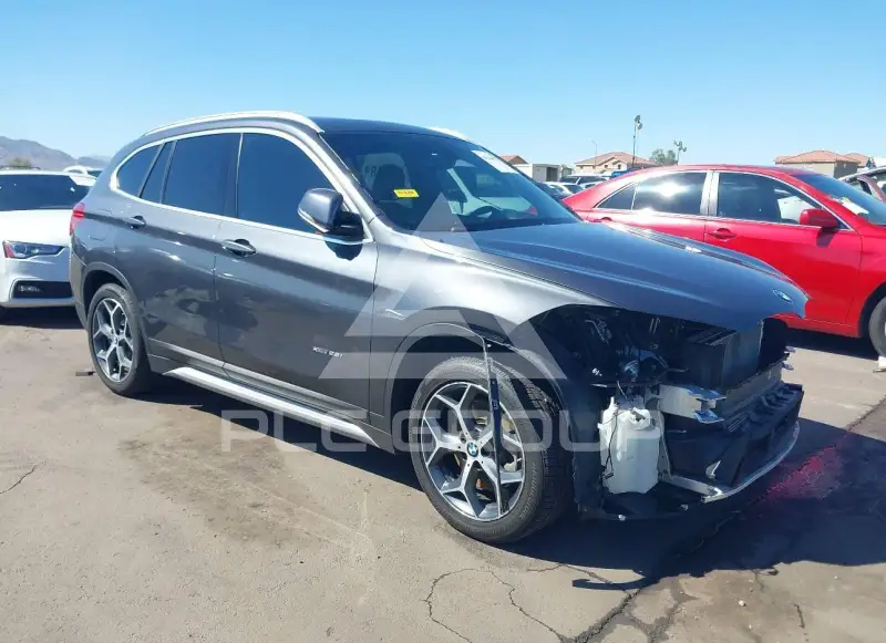 2017 BMW X1 photo
