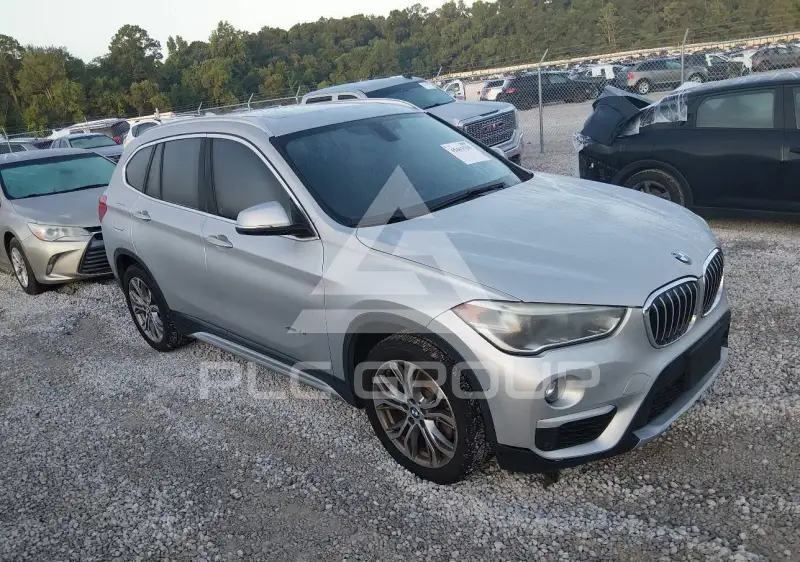 2017 BMW X1 photo