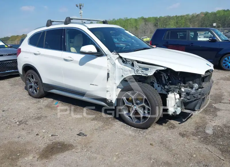 2017 BMW X1 фото