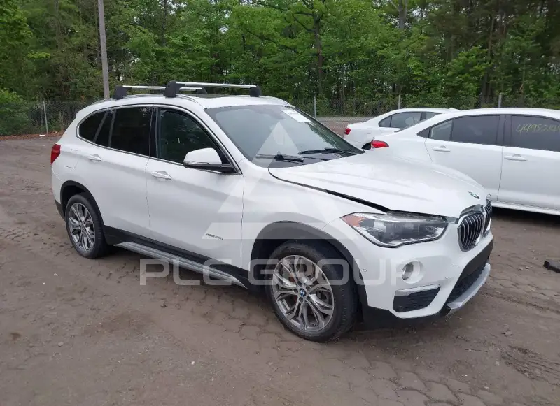 2017 BMW X1 photo