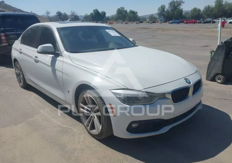 2017 BMW 330 фото