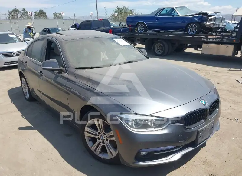 2017 BMW 330 фото