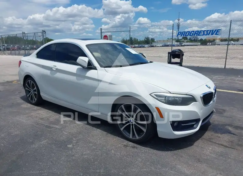 2017 BMW 230 фото