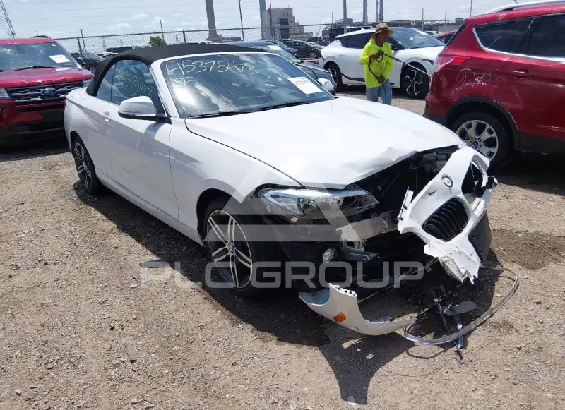2017 BMW 230 фото