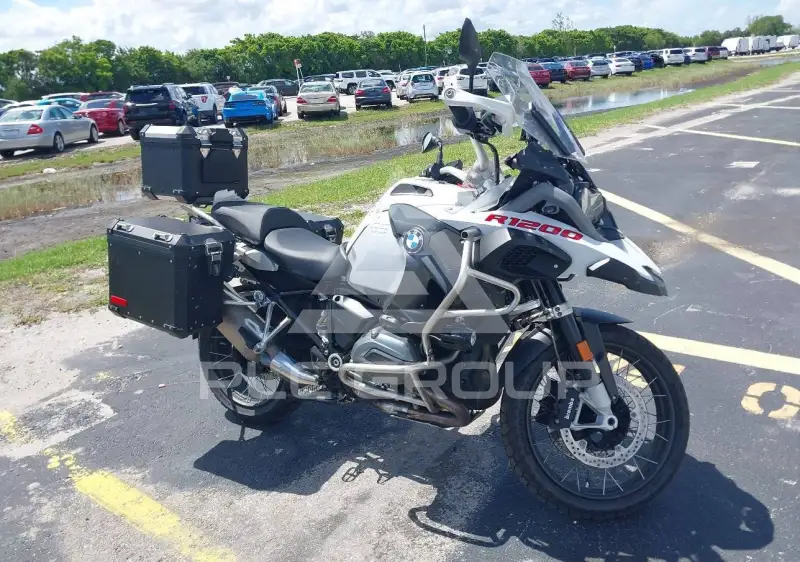 2017 BMW R1200 photo