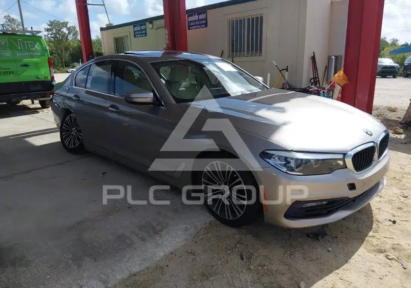 2017 BMW 530 фото