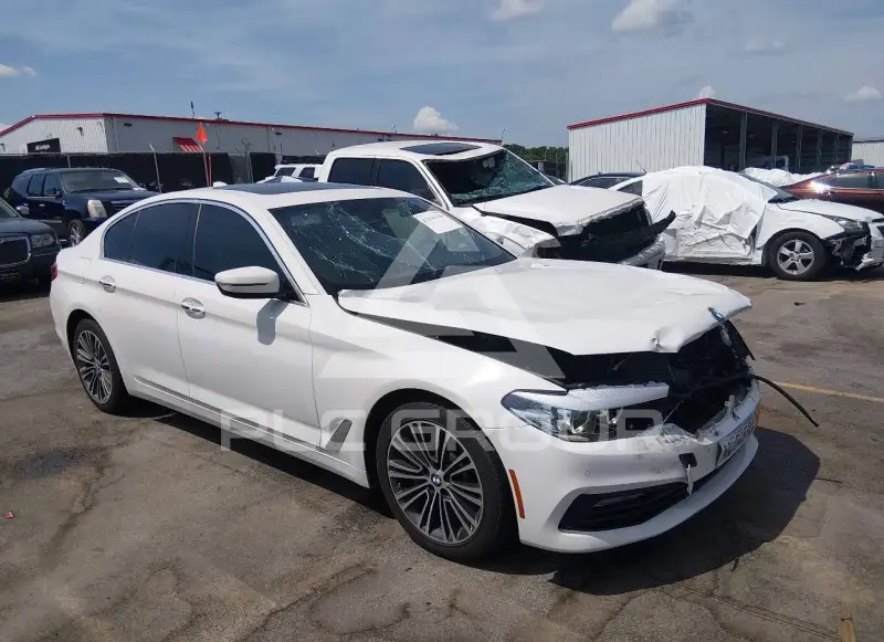 2017 BMW 530 фото