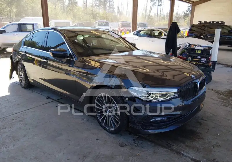 2017 BMW 530 фото