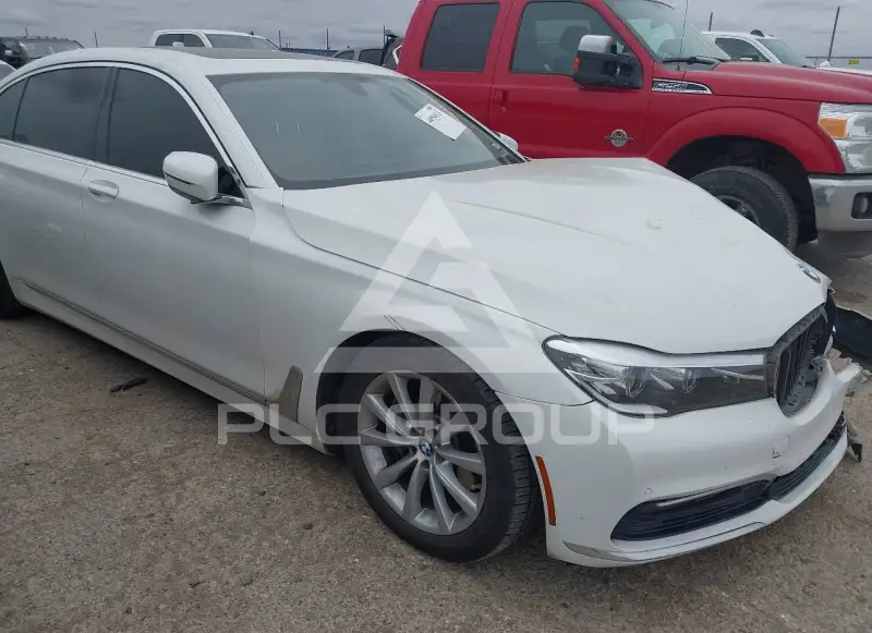 2017 BMW 740 photo