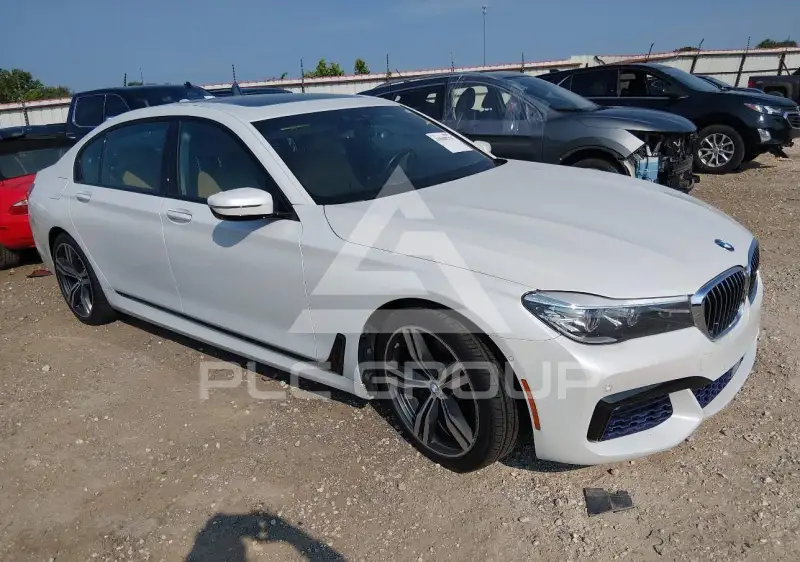 2017 BMW 740 фото