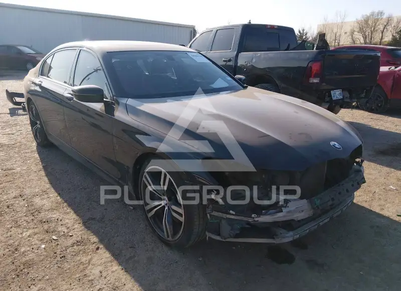2017 BMW 740 фото
