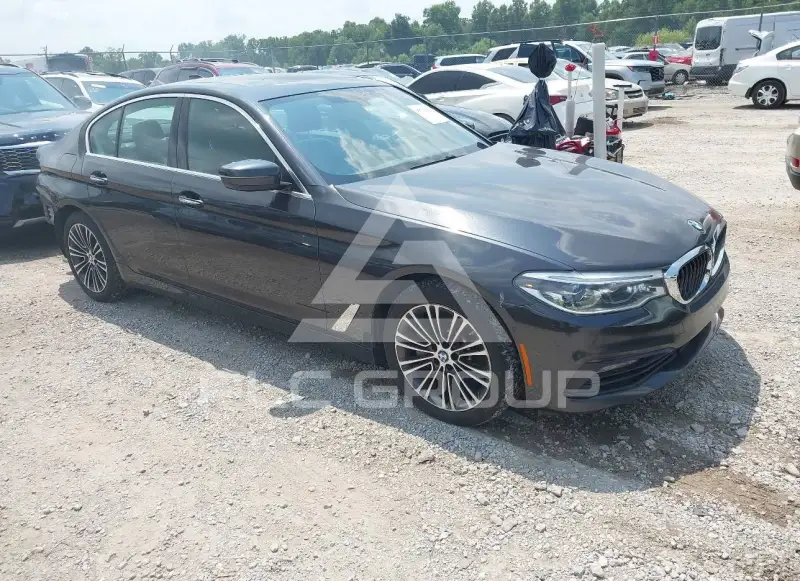 2017 BMW 540 фото