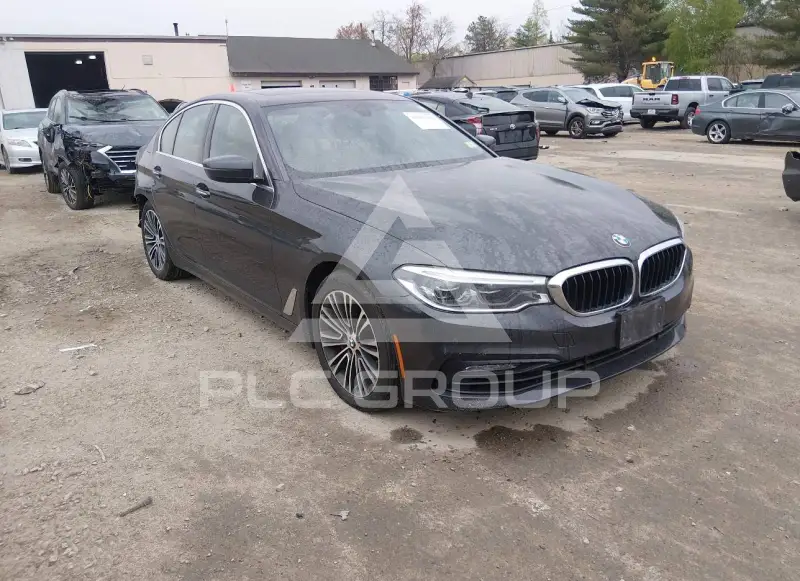 2017 BMW 540 фото