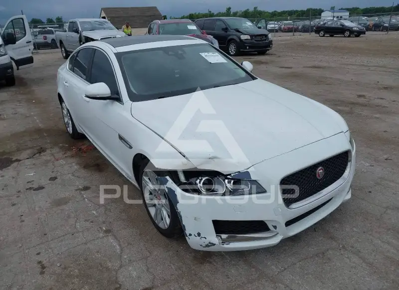 2017 Jaguar XF фото