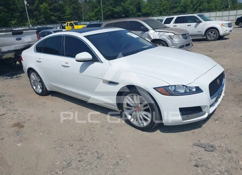 2017 Jaguar XF фото