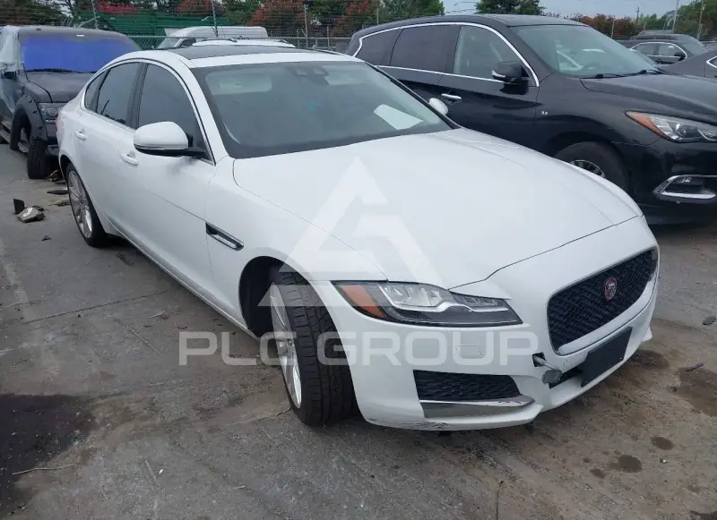 2017 Jaguar XF фото