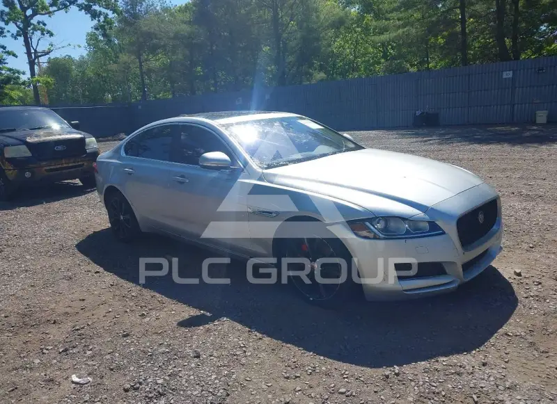 2017 Jaguar XF photo