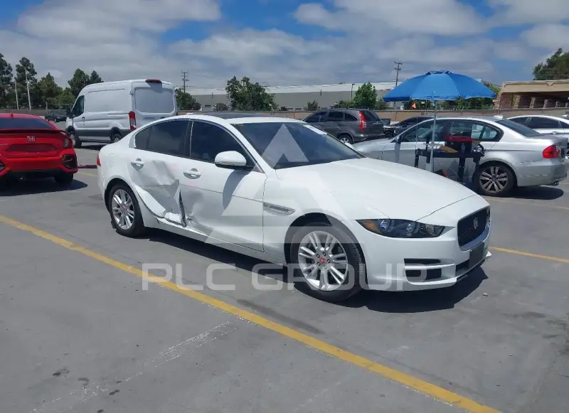 2017 Jaguar XE фото