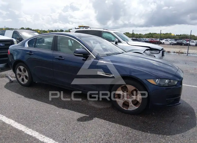 2017 Jaguar XE фото