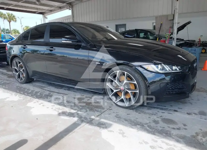2017 Jaguar XE photo