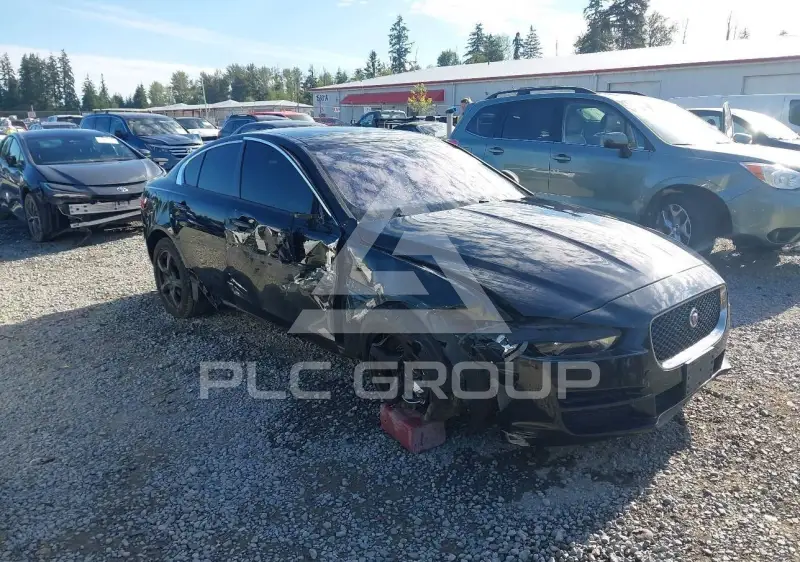 2017 Jaguar XE photo