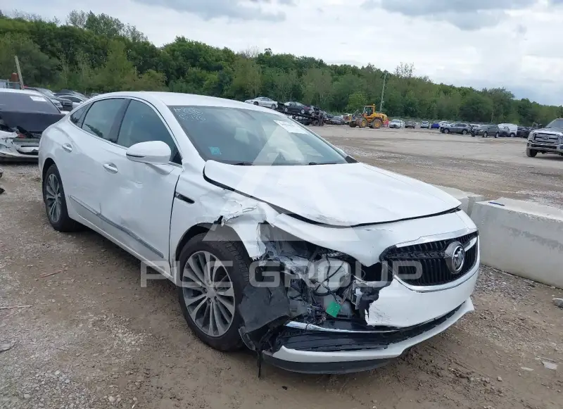 2017 Buick LACROSSE photo