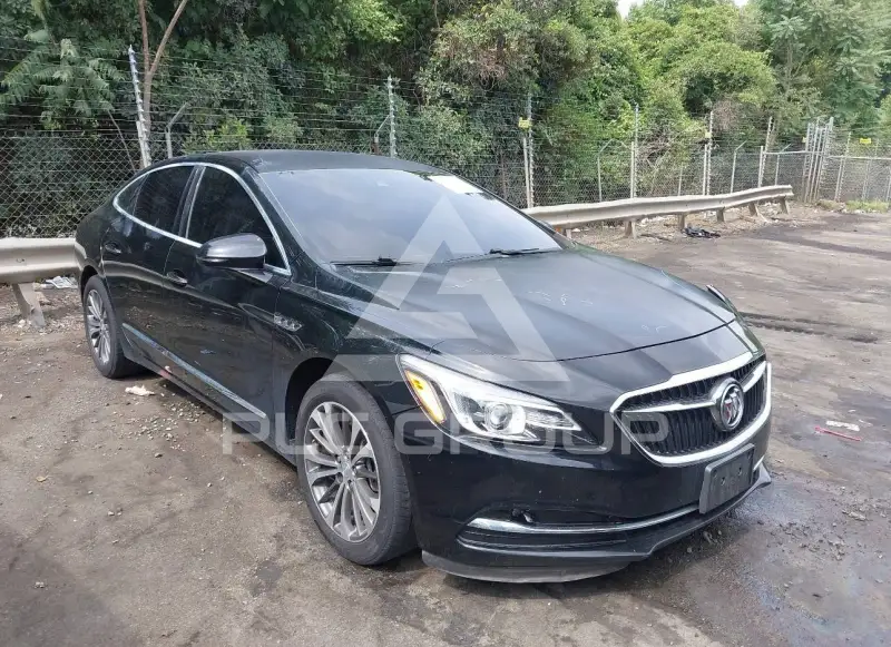 2017 Buick LACROSSE фото