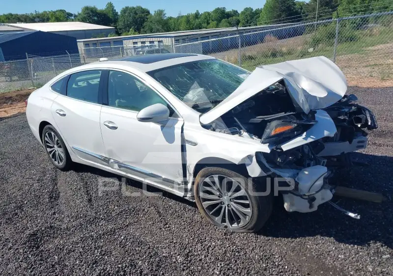 2017 Buick LACROSSE photo