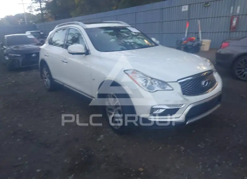 2017 Infinity QX50 photo