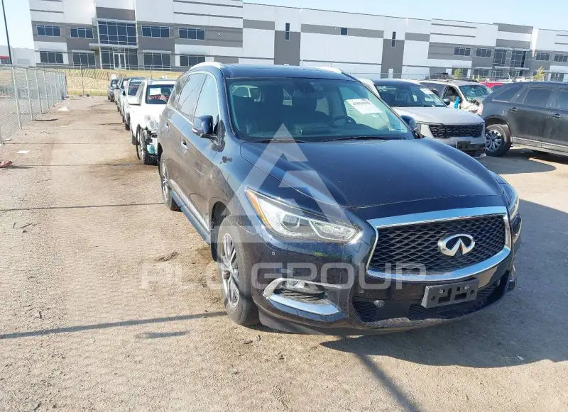 2017 Infinity QX60 фото