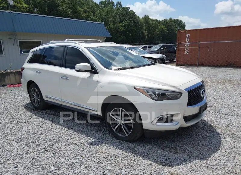 2017 Infinity QX60 photo