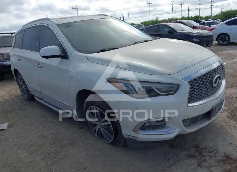 2017 Infinity QX60 photo